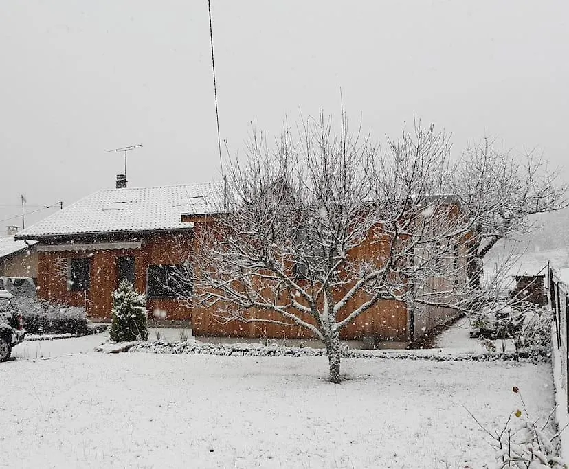 La Cabane D'Harmony Ile Chambod 4 Chambres Echallon Holiday home