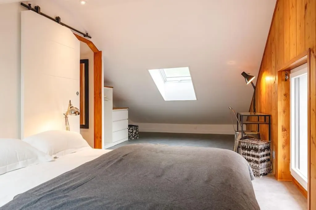 Holiday home La Cabane D'Harmony Ile Chambod 4 Chambres Echallon